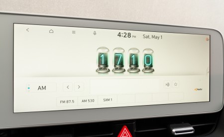 2022 Hyundai Ioniq 5 Central Console Wallpapers 450x275 (219)