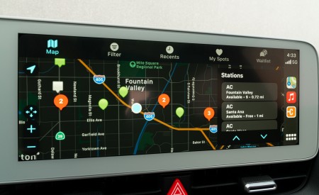 2022 Hyundai Ioniq 5 Central Console Wallpapers 450x275 (210)