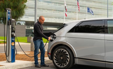 2022 Hyundai Ioniq 5 Charging Wallpapers 450x275 (147)
