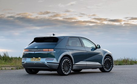 2022 Hyundai Ioniq 5 Rear Three-Quarter Wallpapers  450x275 (9)