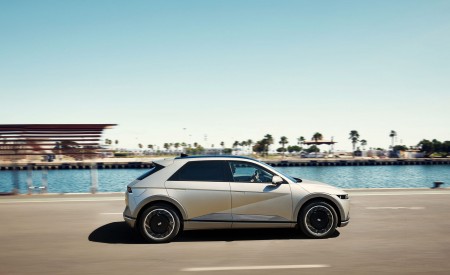 2022 Hyundai Ioniq 5 Side Wallpapers 450x275 (20)