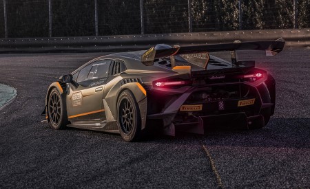 2022 Lamborghini Huracán Super Trofeo EVO2 Rear Three-Quarter Wallpapers 450x275 (7)