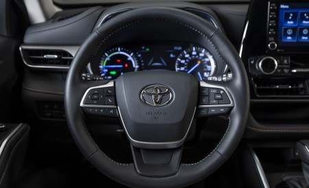2022 Toyota Highlander Bronze Edition Interior Steering Wheel Wallpapers 450x275 (14)