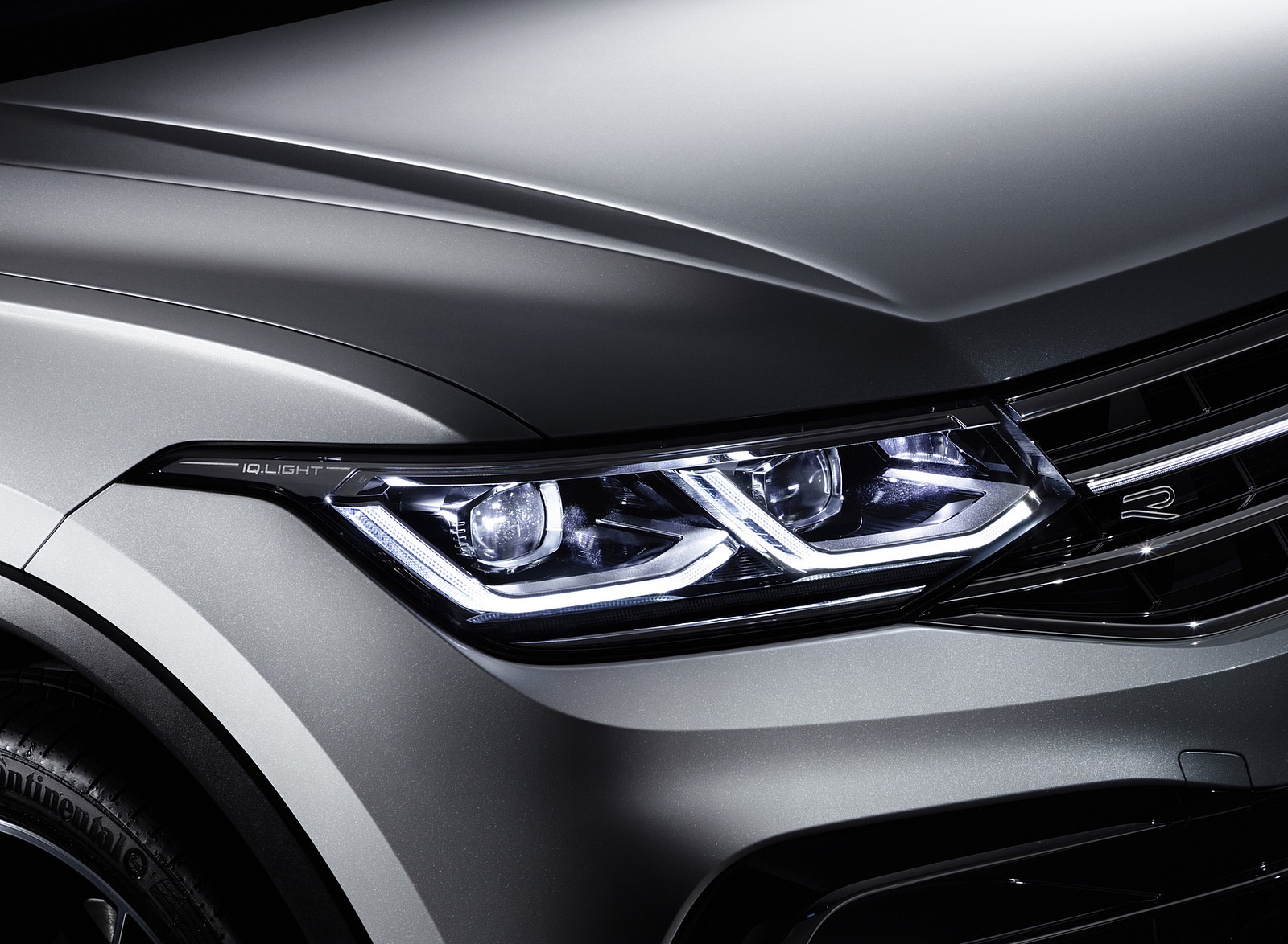 2022 Volkswagen Tiguan Allspace Headlight Wallpapers (13)