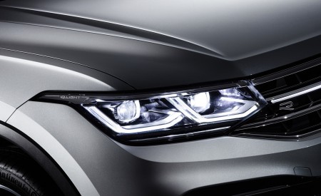 2022 Volkswagen Tiguan Allspace Headlight Wallpapers  450x275 (12)