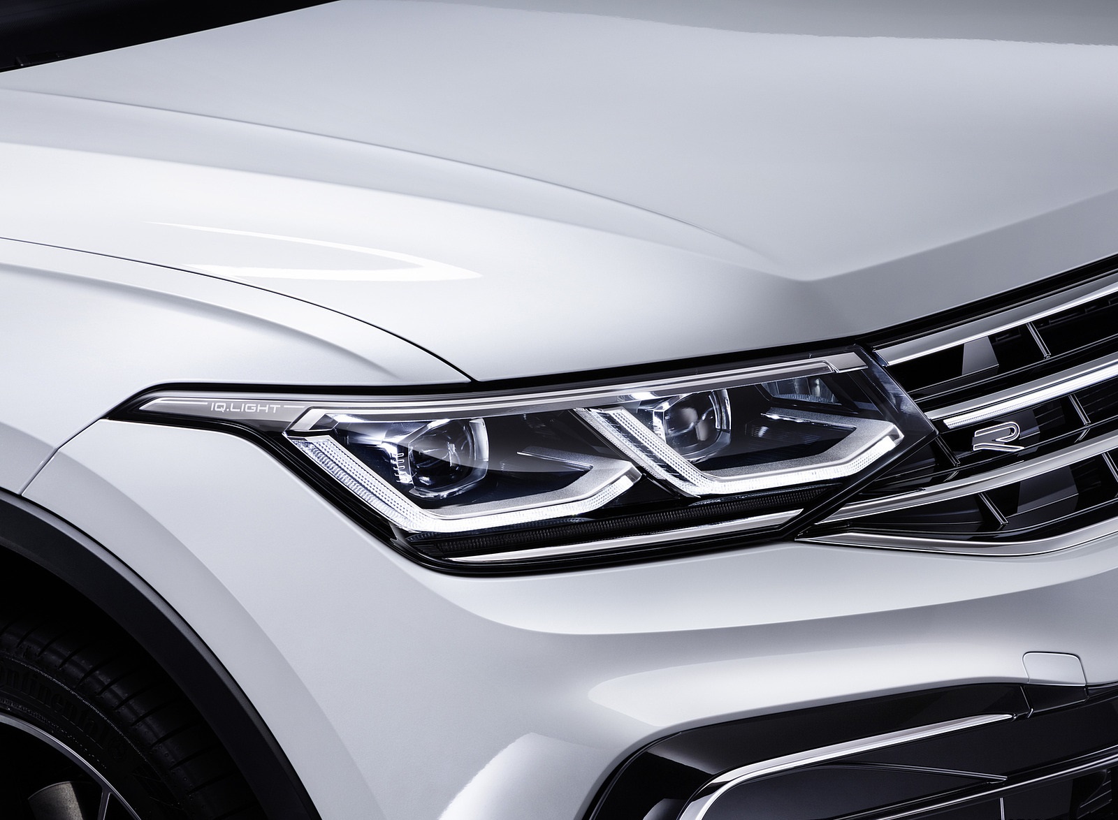 2022 Volkswagen Tiguan Allspace Headlight Wallpapers (10)