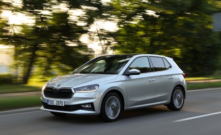 2022 Škoda Fabia Front Three-Quarter Wallpapers  450x275 (72)