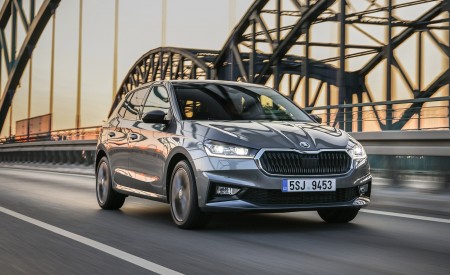 2022 Škoda Fabia Front Three-Quarter Wallpapers 450x275 (106)