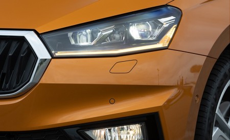 2022 Škoda Fabia Headlight Wallpapers 450x275 (33)