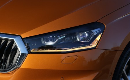 2022 Škoda Fabia Headlight Wallpapers 450x275 (30)