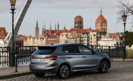 2022 Škoda Fabia Rear Three-Quarter Wallpapers 450x275 (117)