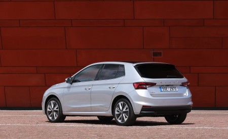 2022 Škoda Fabia Rear Three-Quarter Wallpapers 450x275 (90)