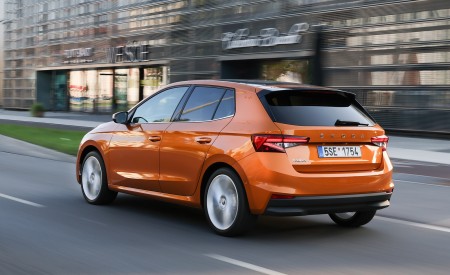 2022 Škoda Fabia Rear Three-Quarter Wallpapers  450x275 (9)