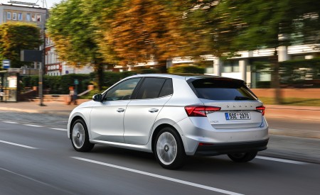 2022 Škoda Fabia Rear Three-Quarter Wallpapers  450x275 (75)