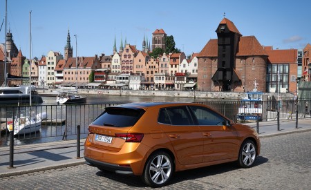 2022 Škoda Fabia Rear Three-Quarter Wallpapers  450x275 (20)
