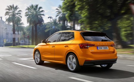 2022 Škoda Fabia Rear Three-Quarter Wallpapers 450x275 (124)