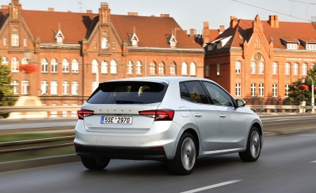 2022 Škoda Fabia Rear Three-Quarter Wallpapers 450x275 (82)