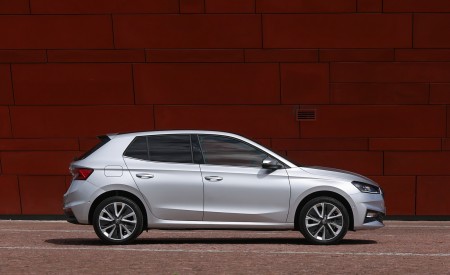 2022 Škoda Fabia Side Wallpapers 450x275 (94)