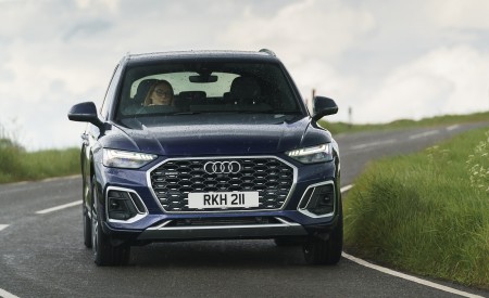 2021 Audi Q5 Sportback (UK-Spec) Front Wallpapers  450x275 (7)