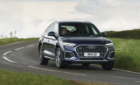 2021 Audi Q5 Sportback (UK-Spec) Front Wallpapers 450x275 (11)