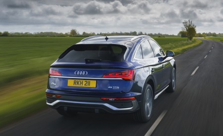 2021 Audi Q5 Sportback (UK-Spec) Rear Wallpapers  450x275 (19)