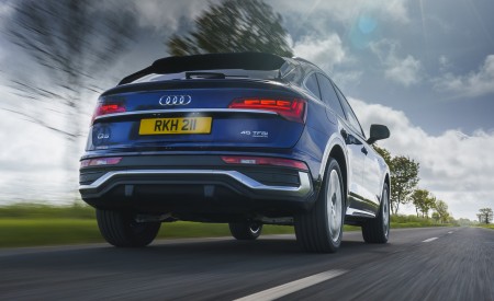 2021 Audi Q5 Sportback (UK-Spec) Rear Wallpapers  450x275 (6)