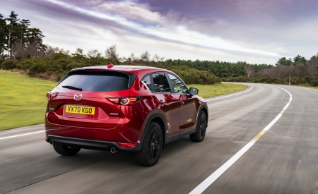 2021 Mazda CX-5 Kuro Edition Rear Three-Quarter Wallpapers 450x275 (25)