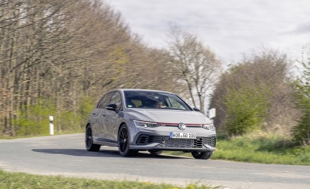 2021 Volkswagen Golf GTI Clubsport 45 Front Three-Quarter Wallpapers 450x275 (2)