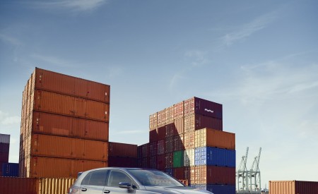 2021 Volkswagen Golf GTI Clubsport 45 Front Three-Quarter Wallpapers 450x275 (8)