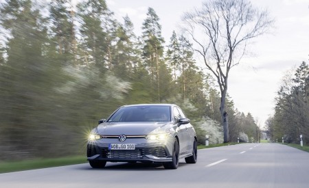 2021 Volkswagen Golf GTI Clubsport 45 Front Wallpapers 450x275 (3)