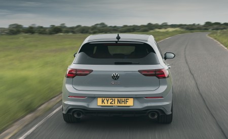 2021 Volkswagen Golf GTI Mk VIII Clubsport 45 (UK-Spec) Rear Wallpapers 450x275 (29)