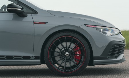 2021 Volkswagen Golf GTI Mk VIII Clubsport 45 (UK-Spec) Wheel Wallpapers 450x275 (37)