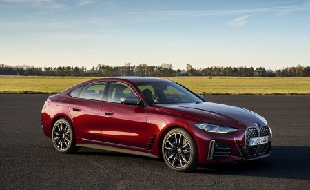 2022 BMW 4 Series M440i xDrive Gran Coupé Front Three-Quarter Wallpapers 450x275 (123)