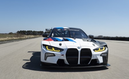 2022 BMW M4 GT3 Front Wallpapers 450x275 (7)