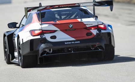 2022 BMW M4 GT3 Rear Wallpapers 450x275 (4)