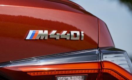 2022 BMW M440i xDrive Gran Coupe (Color: Aventurine Red) Badge Wallpapers 450x275 (84)