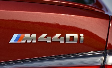 2022 BMW M440i xDrive Gran Coupe (Color: Aventurine Red) Badge Wallpapers 450x275 (83)