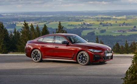2022 BMW M440i xDrive Gran Coupe (Color: Aventurine Red) Front Three-Quarter Wallpapers 450x275 (63)