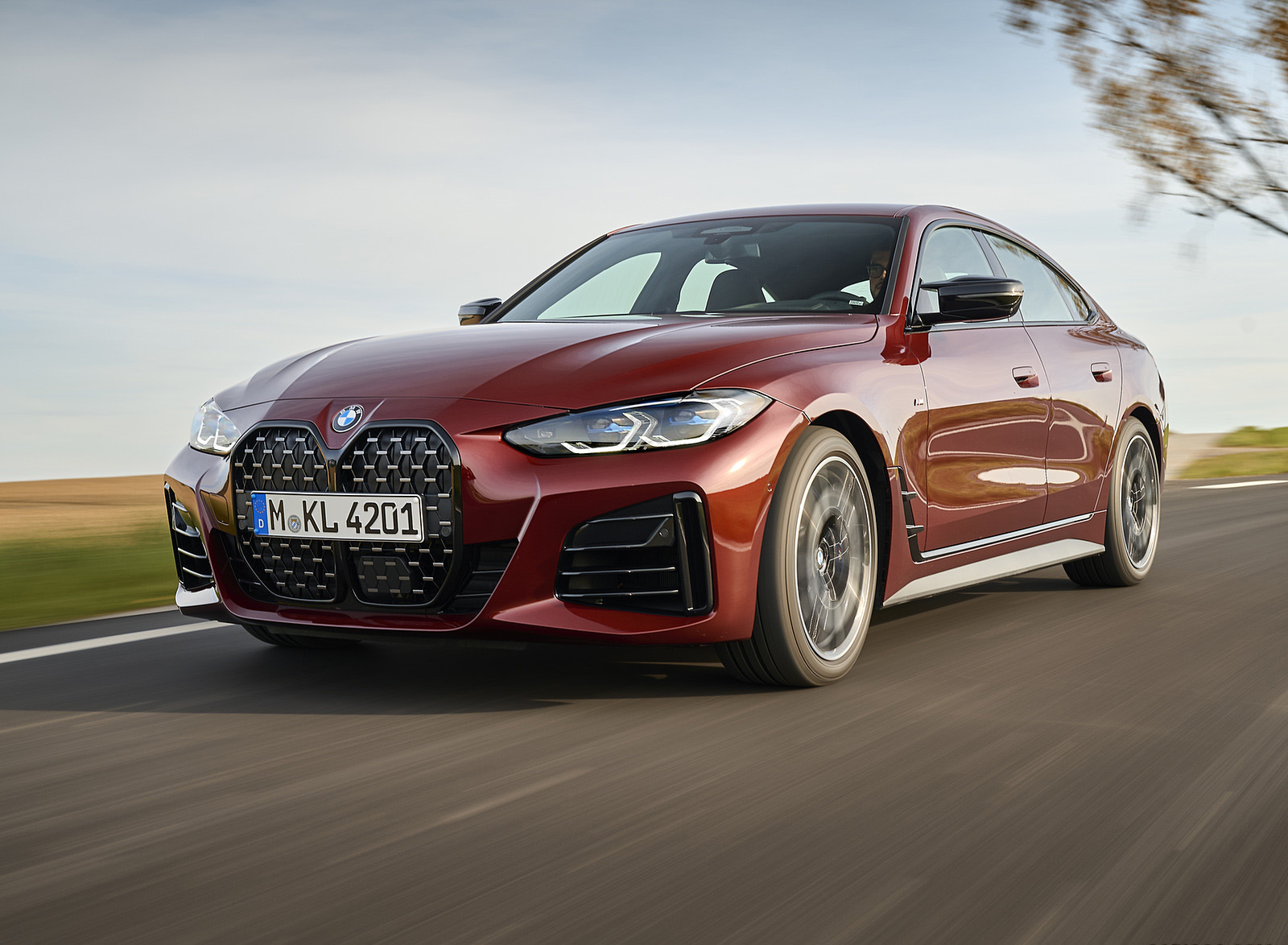 2022 BMW M440i xDrive Gran Coupe (Color: Aventurine Red) Front Three-Quarter Wallpapers (15)