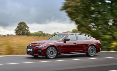 2022 BMW M440i xDrive Gran Coupe (Color: Aventurine Red) Front Three-Quarter Wallpapers 450x275 (3)