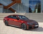2022 BMW M440i xDrive Gran Coupe (Color: Aventurine Red) Front Three-Quarter Wallpapers 150x120 (52)