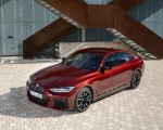 2022 BMW M440i xDrive Gran Coupe (Color: Aventurine Red) Front Three-Quarter Wallpapers 150x120 (53)