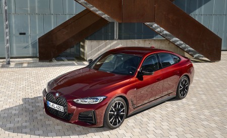 2022 BMW M440i xDrive Gran Coupe (Color: Aventurine Red) Front Three-Quarter Wallpapers 450x275 (53)