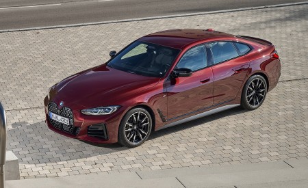 2022 BMW M440i xDrive Gran Coupe (Color: Aventurine Red) Front Three-Quarter Wallpapers 450x275 (54)