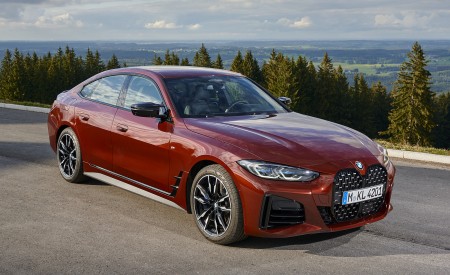 2022 BMW M440i xDrive Gran Coupe (Color: Aventurine Red) Front Three-Quarter Wallpapers 450x275 (67)
