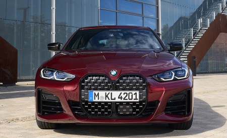 2022 BMW M440i xDrive Gran Coupe (Color: Aventurine Red) Front Wallpapers 450x275 (55)
