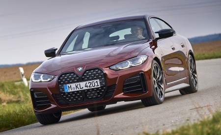 2022 BMW M440i xDrive Gran Coupe (Color: Aventurine Red) Front Wallpapers 450x275 (29)