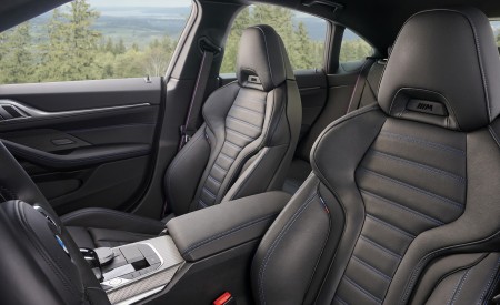 2022 BMW M440i xDrive Gran Coupe (Color: Aventurine Red) Interior Front Seats Wallpapers 450x275 (101)