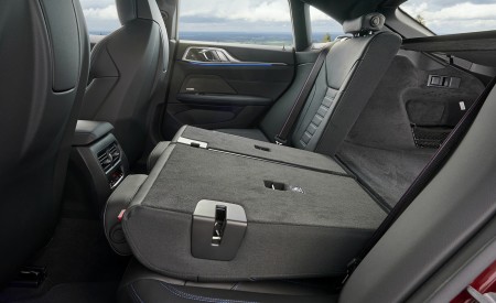 2022 BMW M440i xDrive Gran Coupe (Color: Aventurine Red) Interior Rear Seats Wallpapers 450x275 (105)