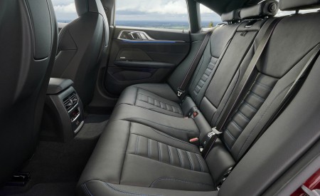 2022 BMW M440i xDrive Gran Coupe (Color: Aventurine Red) Interior Rear Seats Wallpapers 450x275 (106)